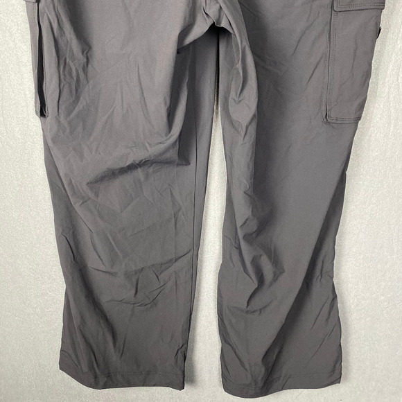 Fabletics Pants Men's 2XL Gray The Heights Cargo Pockets Straight Leg Hiking NWT - Picture 7 of 13